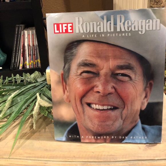 Life Other - Ronald Reagan A Life in Pictures